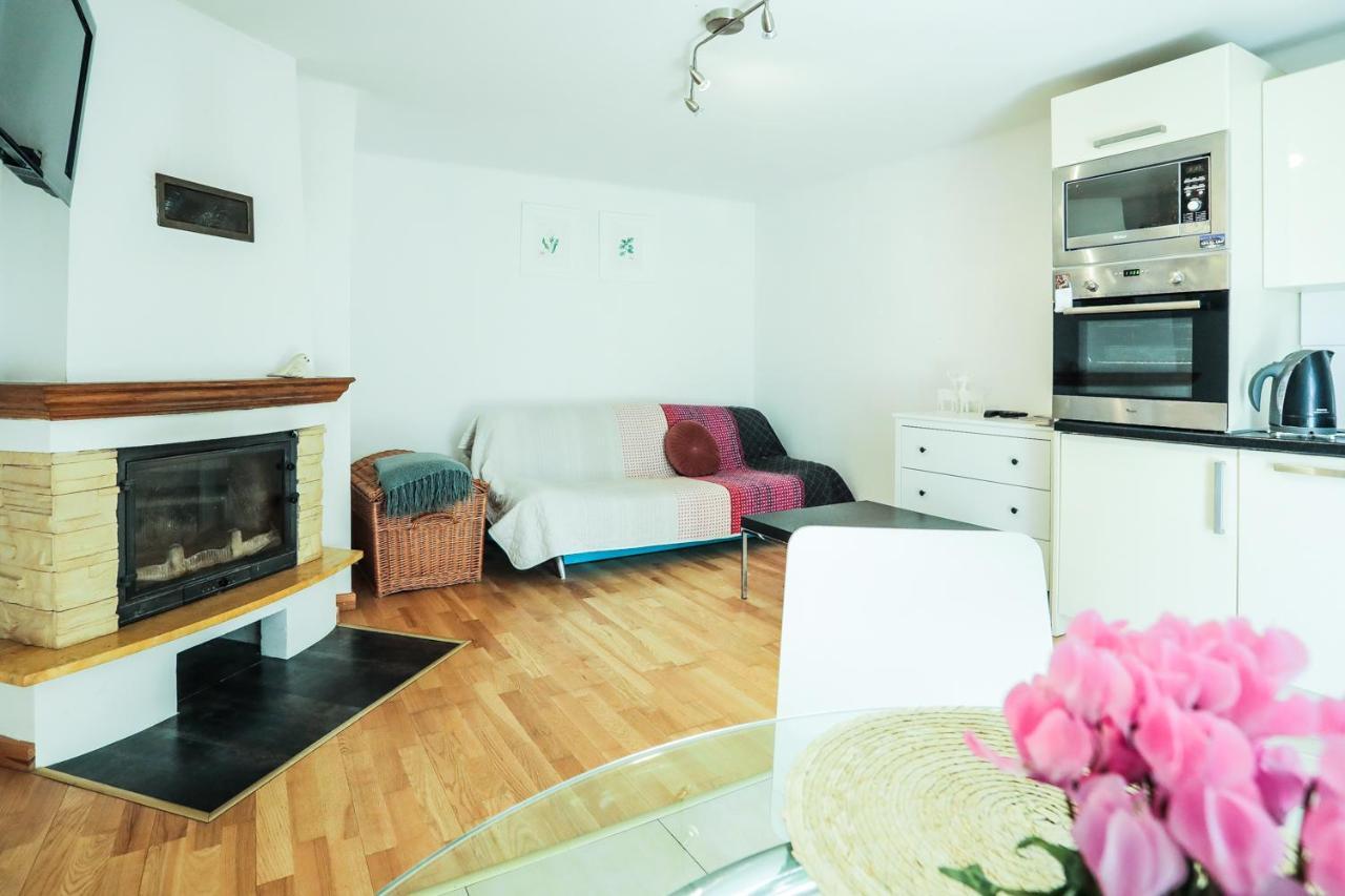 Zielono Mi Apartament Z Kominkiem & Pokoje Z Pieknym Widokiem Яновец Экстерьер фото